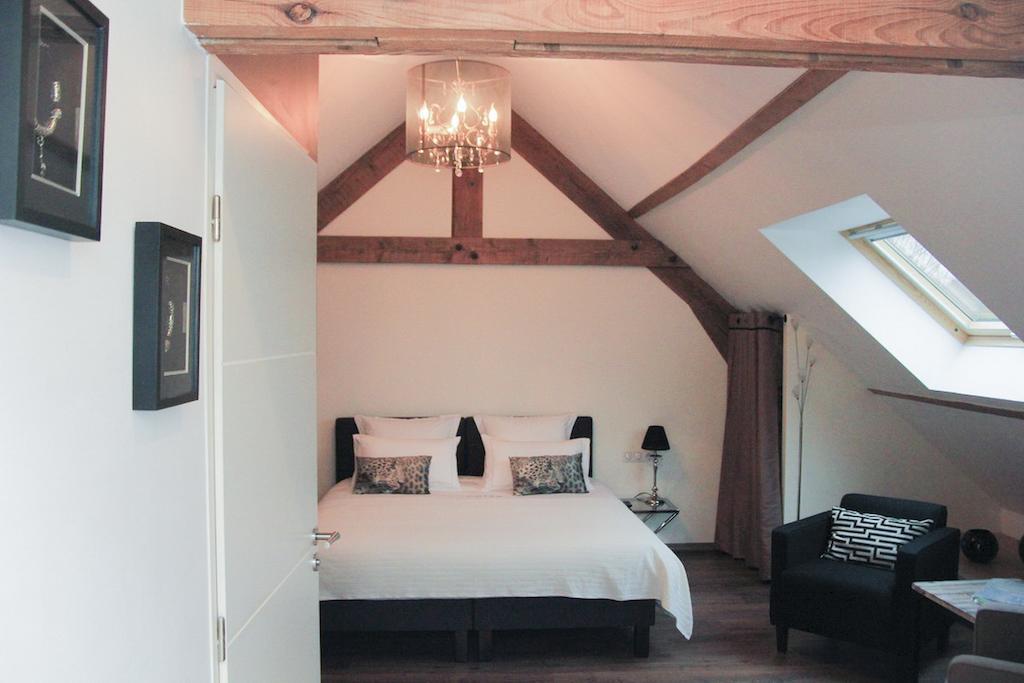 Au Coeur Des Hôtes Steenvoorde Exterior foto