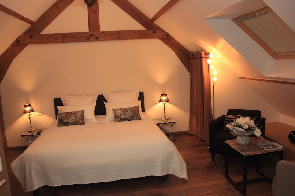 Au Coeur Des Hôtes Steenvoorde Zimmer foto