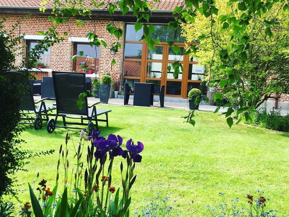 Au Coeur Des Hôtes Steenvoorde Exterior foto